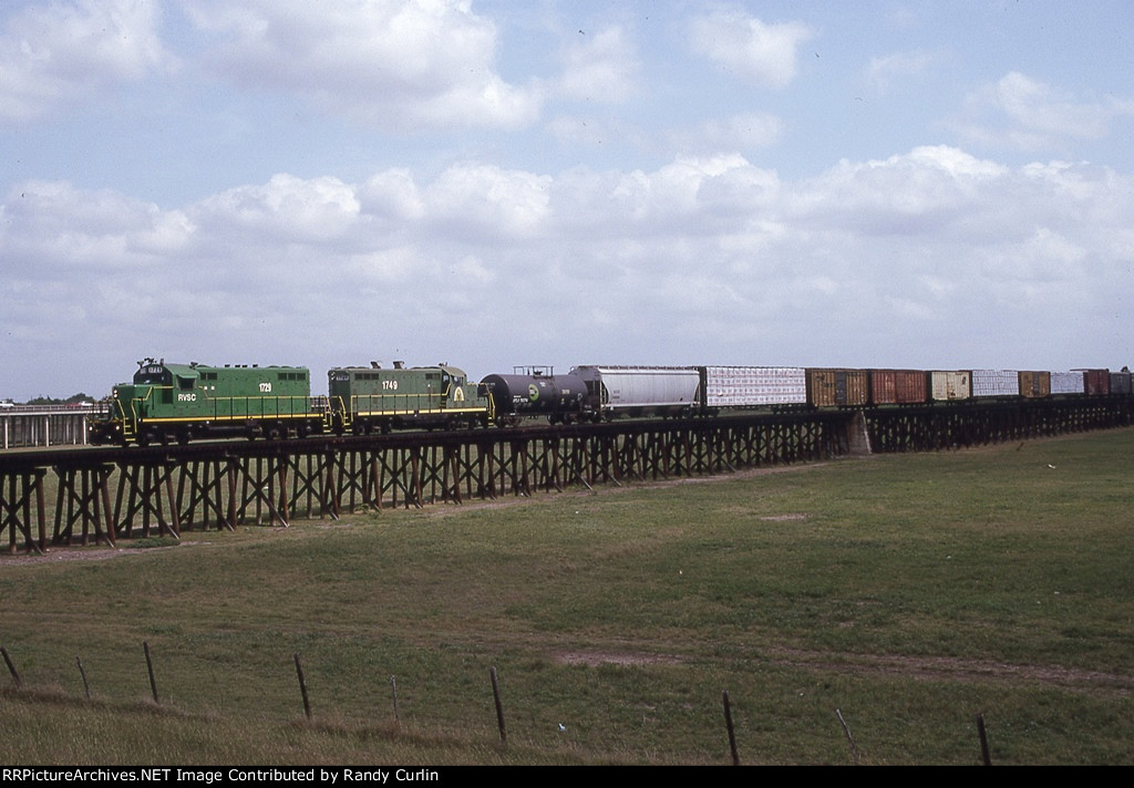 RVSC 1729 with the McAllen Hauler